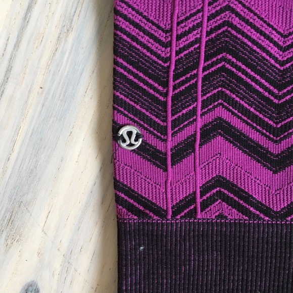 ❌SOLD❌Lululemon Intarsia Knit Cropped Leggings - Picture 5 of 6